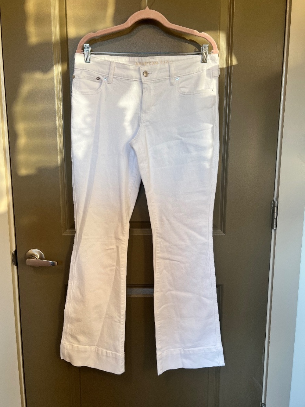 American Eagle White Flare Jeans Size 10 Regular